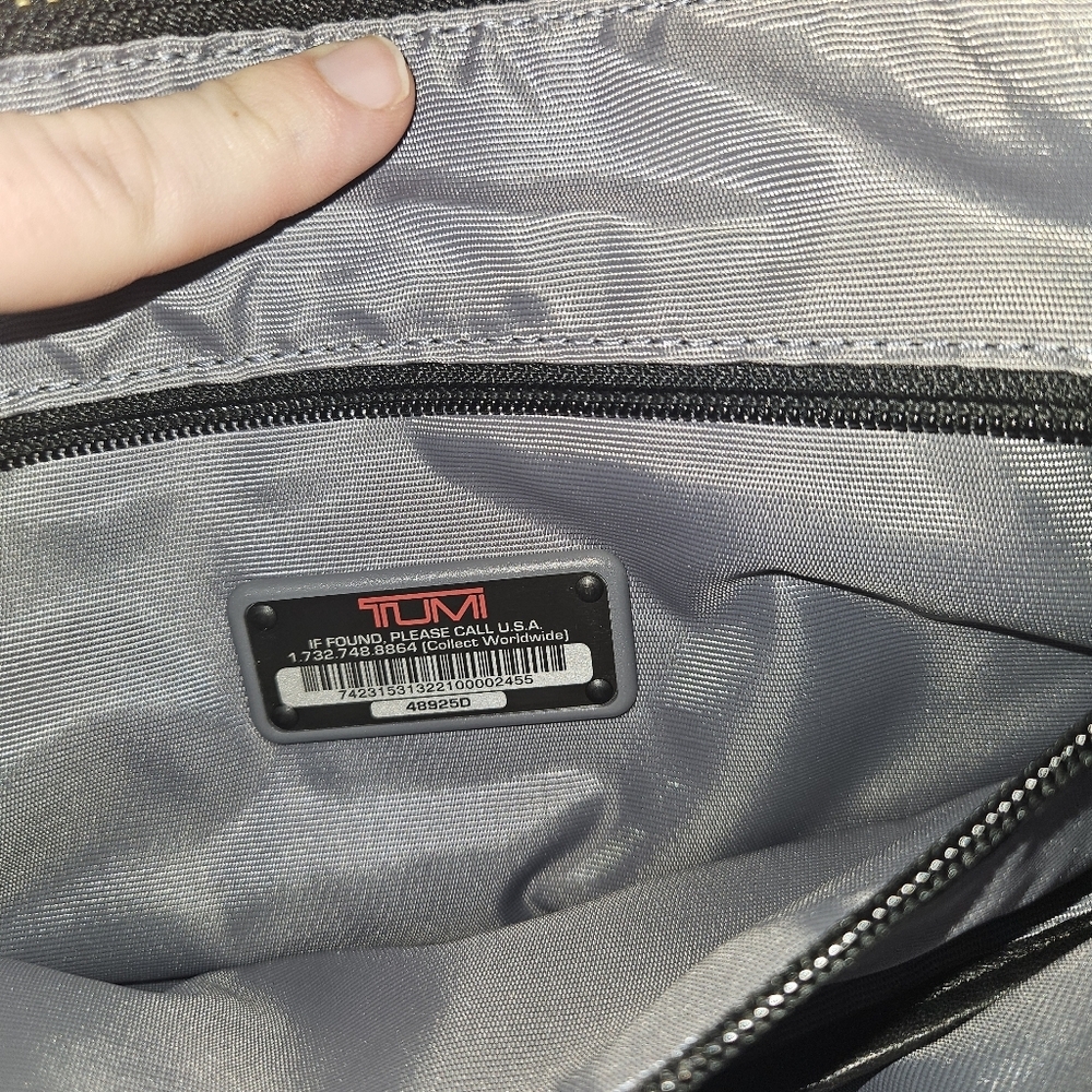 Tumi Black leather backpack purse - Picture 7 of 10